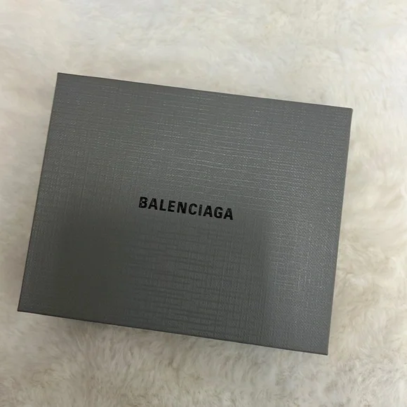 Balenciaga card case - Picture 1 of 5